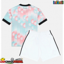 Camisa de Futebol Bélgica Equipamento Secundário Infantil Mundo 2026 Manga Curta (+ Calças curtas)
